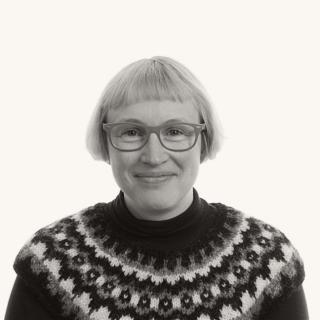 Dr Carol-Ann Craig