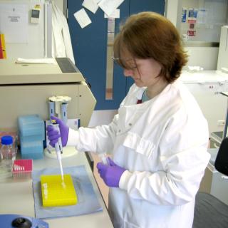 Dr Christina Cousens