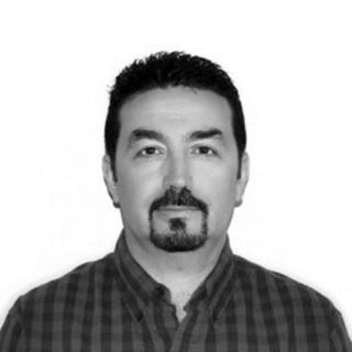 Dr Raul Huertas
