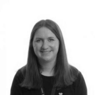Dr Laura MacLean