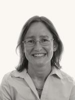 headshot ruth mitchell